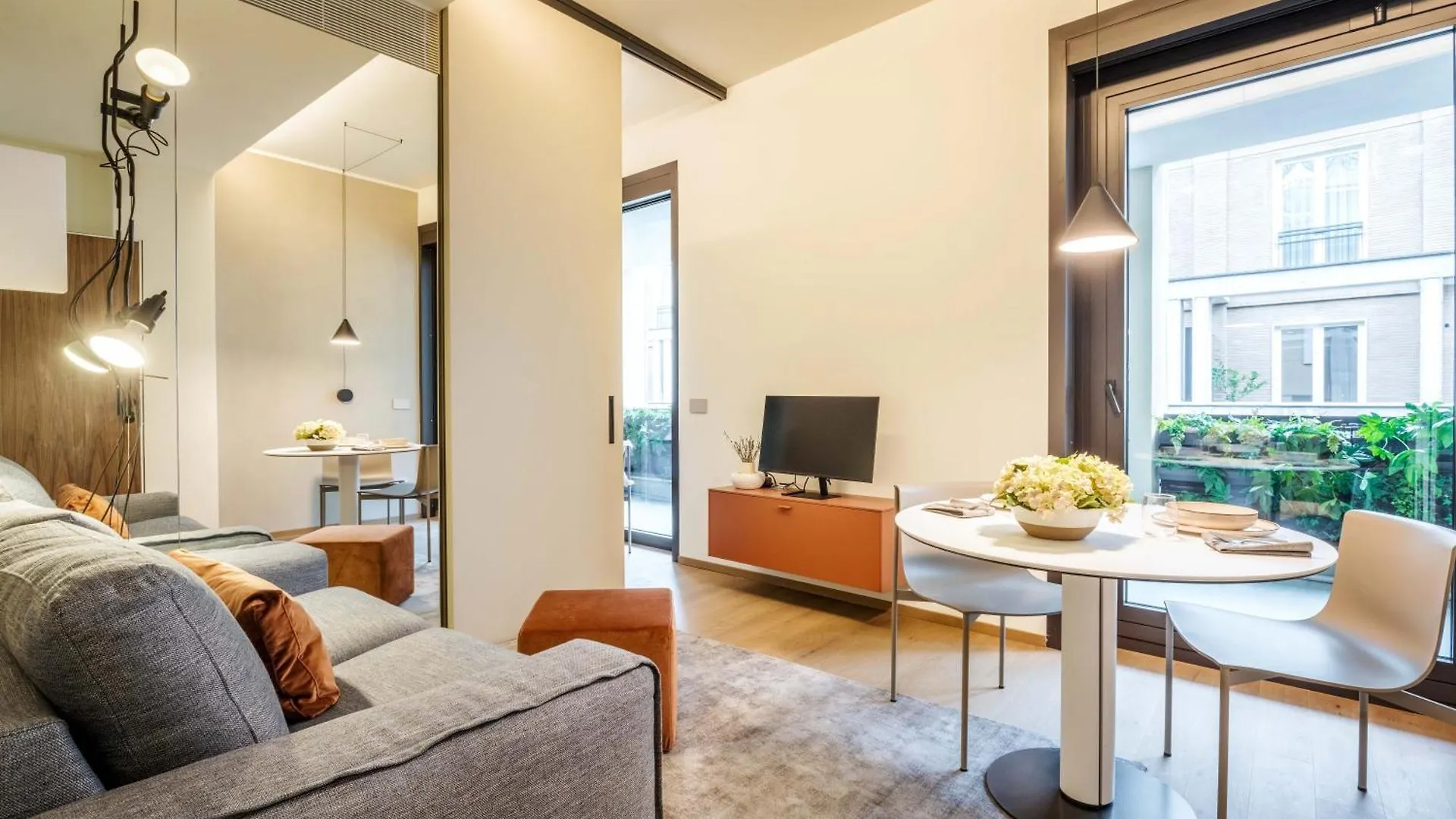 Exclusive Retreat Few Steps From Duomo - Apt 5 Daire Milano